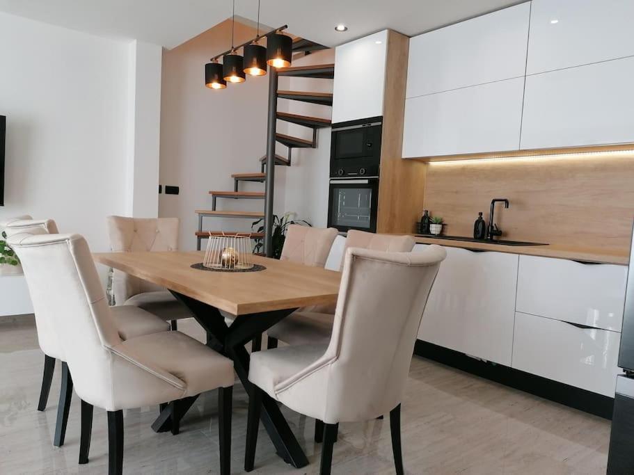 Apartman Max !!!! Omiš Exteriör bild