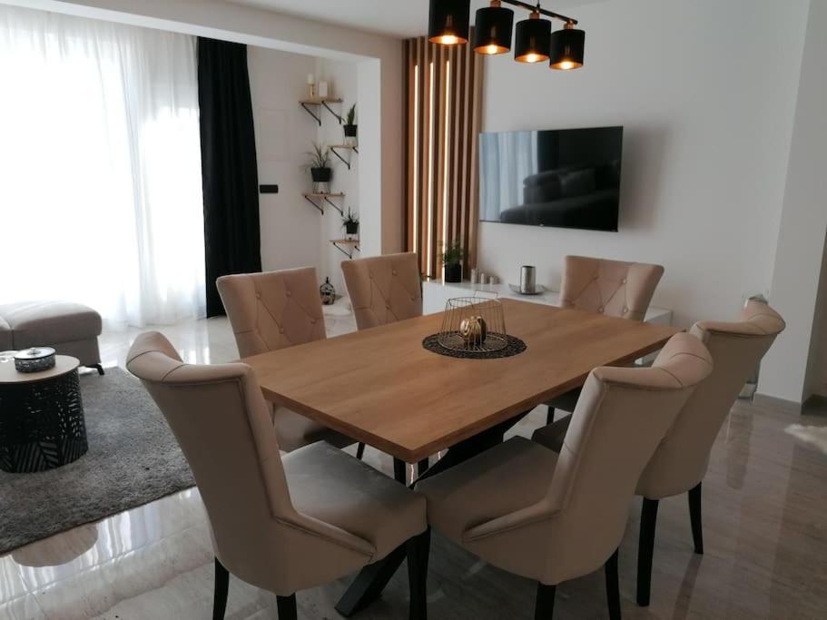 Apartman Max !!!! Omiš Exteriör bild