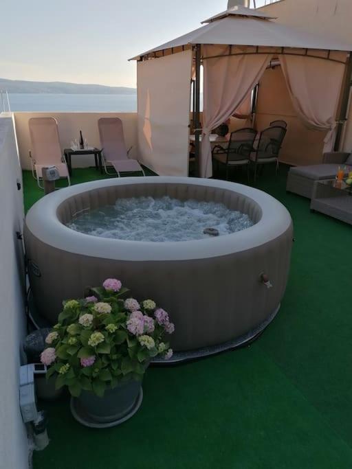 Apartman Max !!!! Omiš Exteriör bild